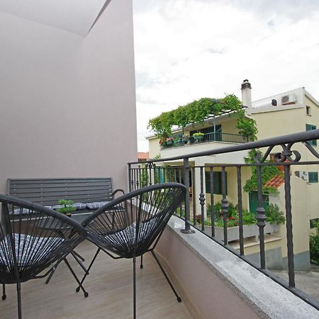 Apartments Luny Makarska Habitación foto