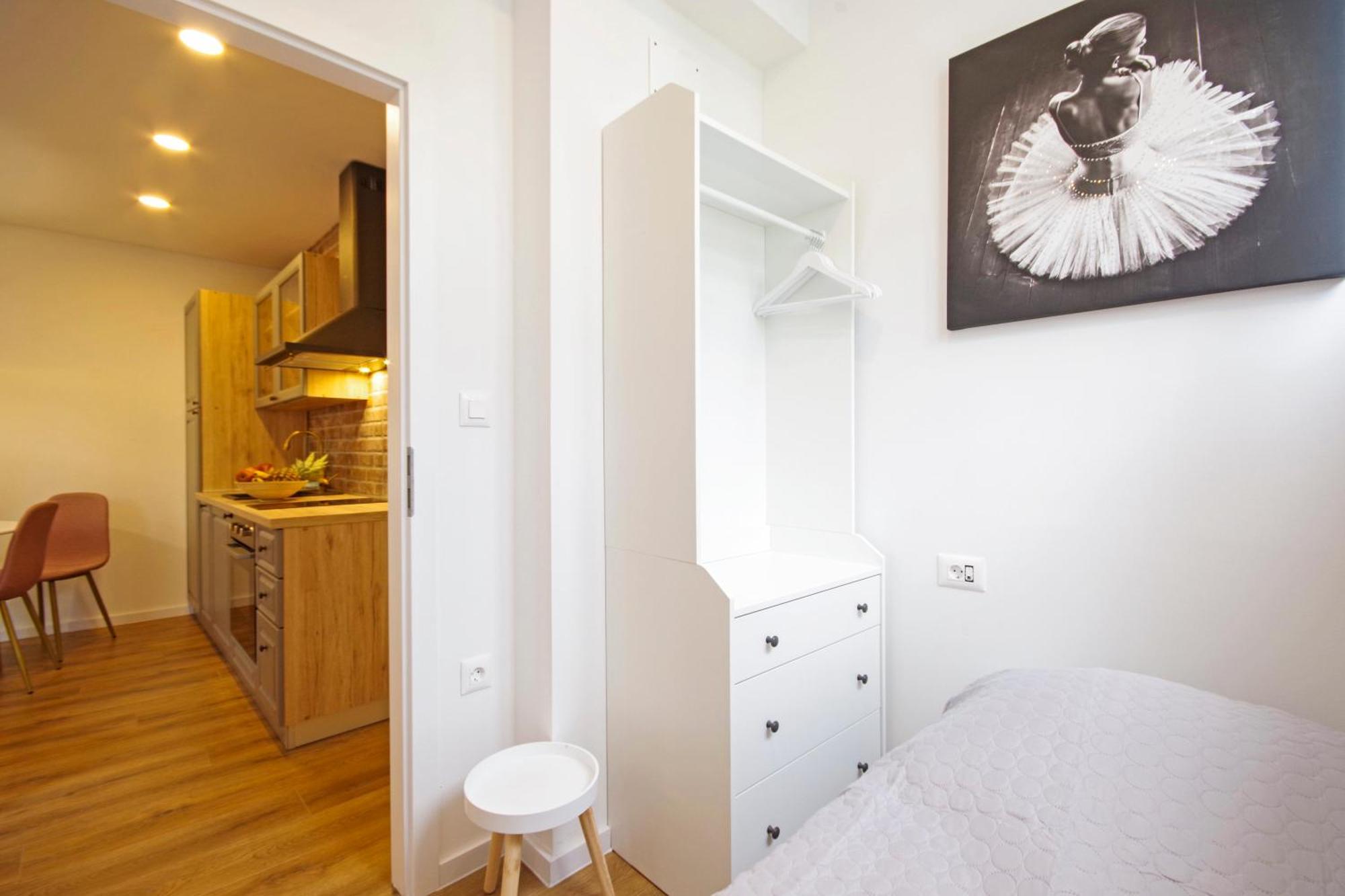 Apartments Luny Makarska Habitación foto